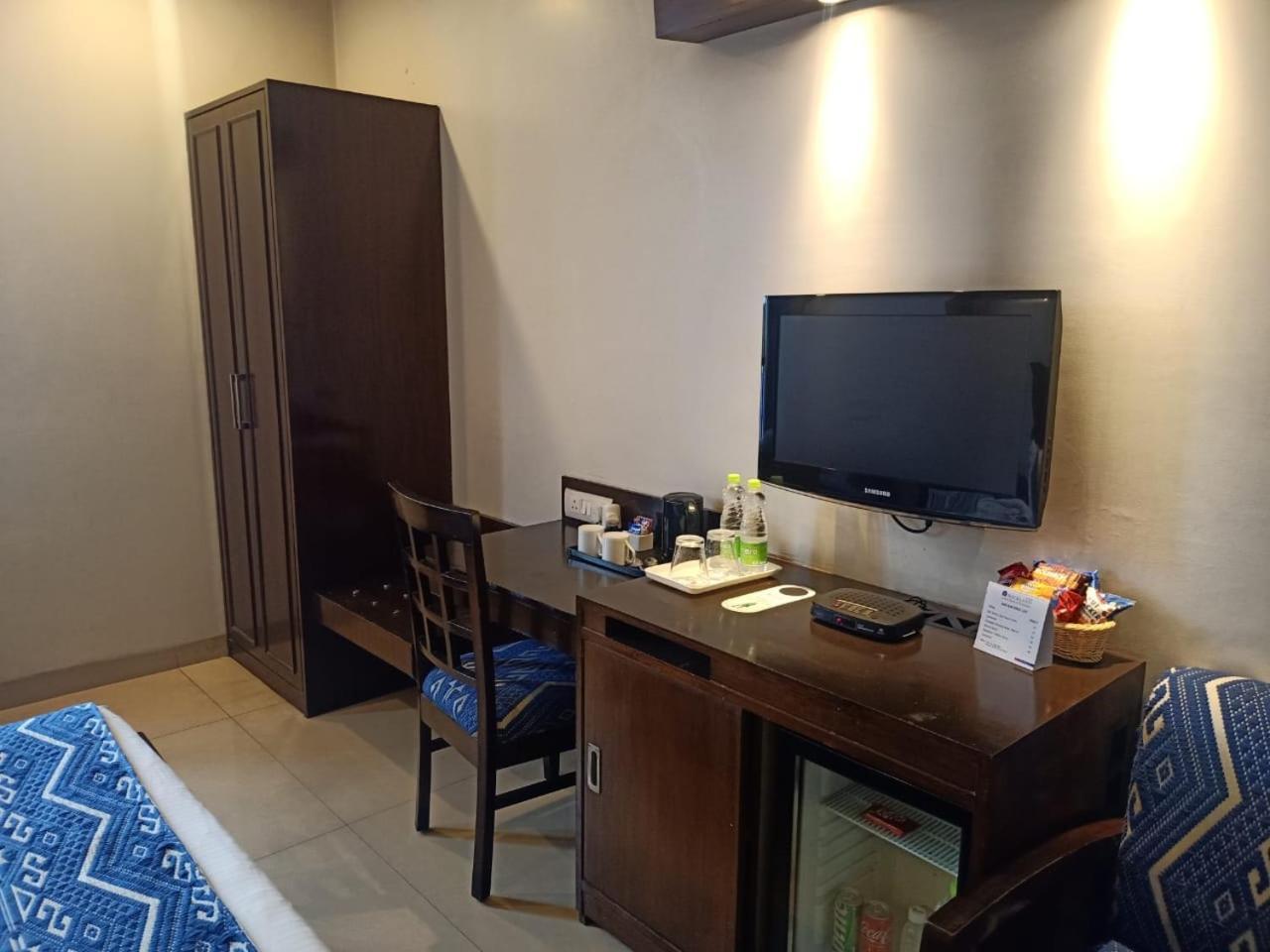 Rockland Hotel, C.R Park New Delhi Luaran gambar