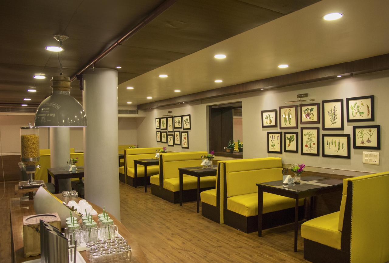 Rockland Hotel, C.R Park New Delhi Luaran gambar