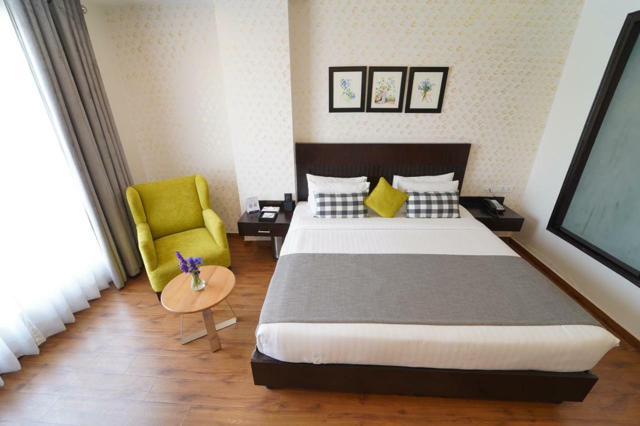 Rockland Hotel, C.R Park New Delhi Luaran gambar